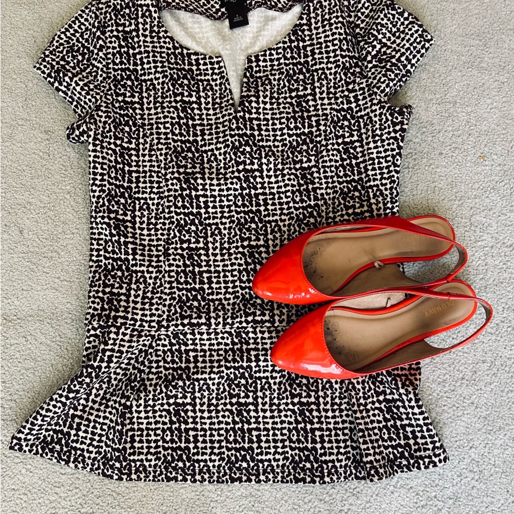 Ann Taylor Brown/Black and White Peplum Top